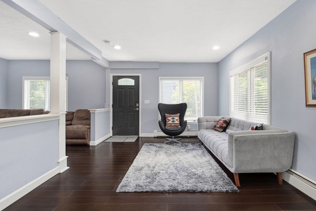 22 Cedar St