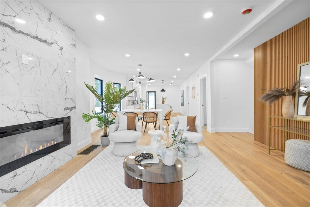 42 Bower St, 1