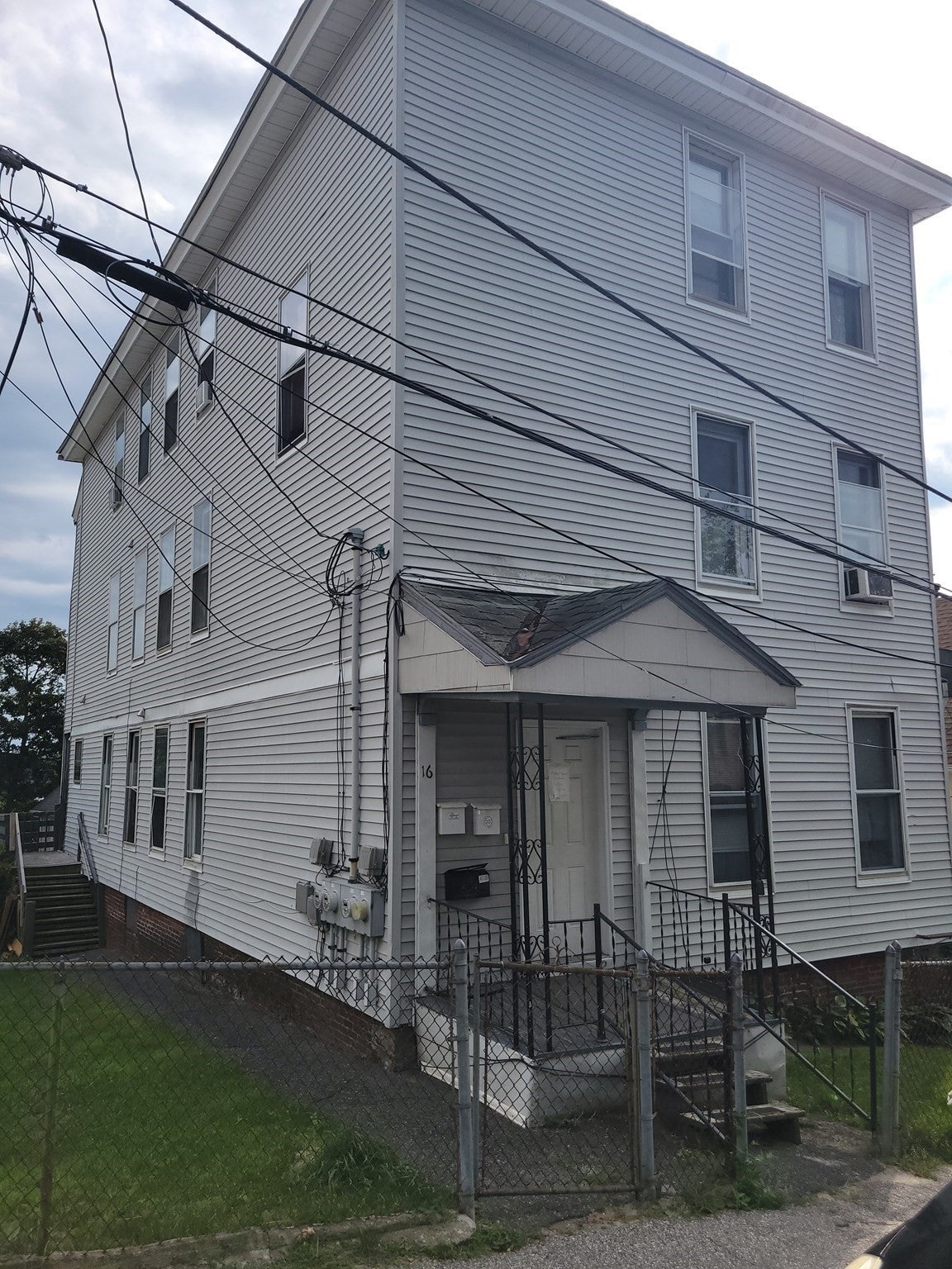 Photo of 16 Reservoir St, Worcester, MA