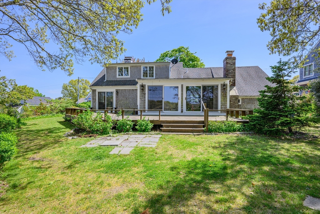 56 English St