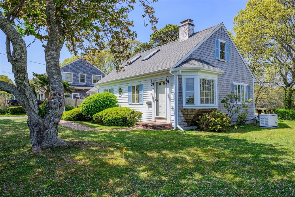 56 English St