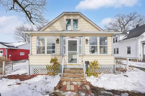 27 Parallel St Springfield MA 01104