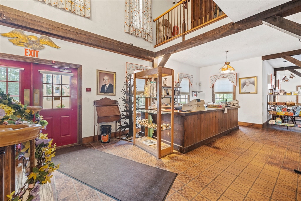 47 Sugar Rd