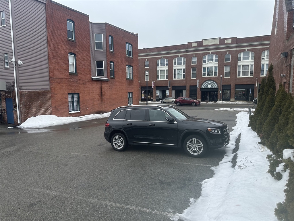 290 Main St