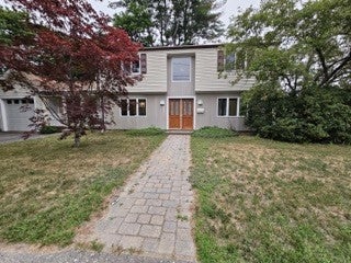 633 Saw Mill Brook Pkwy #1, Newton, MA, 633 Saw Mill Brook Pkwy #1, Newton, MA Photo #1