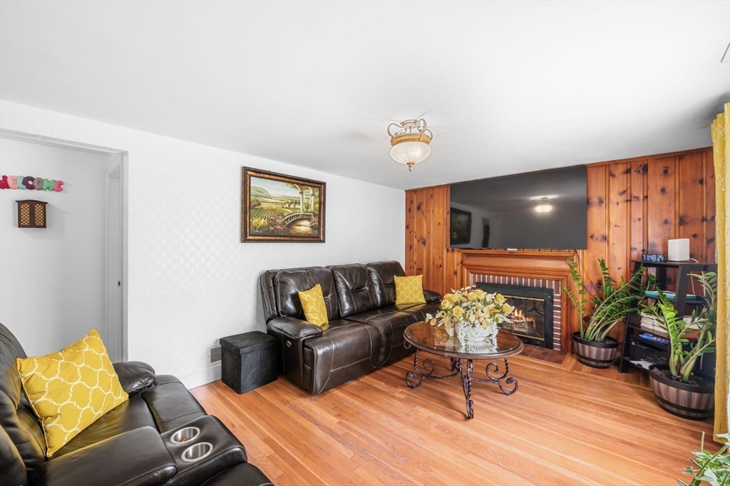 1 Gove Ave