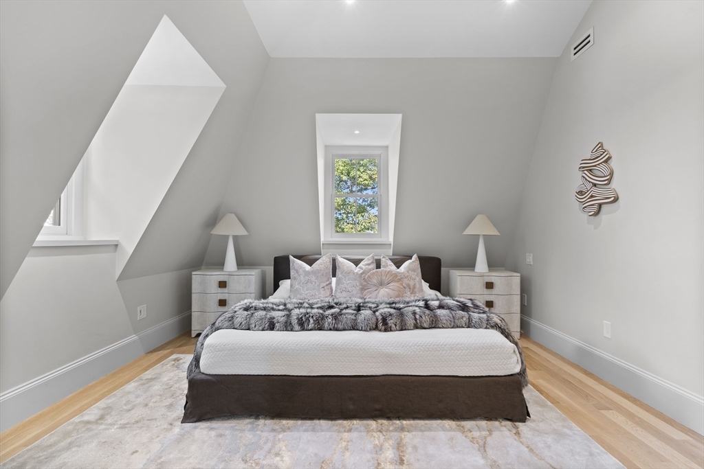 17 Alveston St B