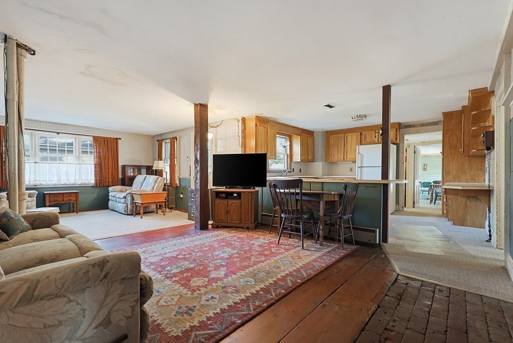 430 Pleasant St, Leominster, MA, 430 Pleasant St, Leominster, MA Photo #16