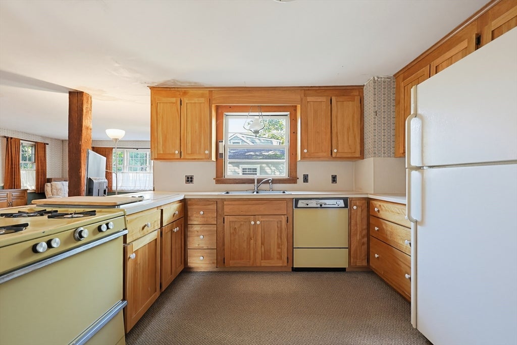 430 Pleasant St, Leominster, MA, 430 Pleasant St, Leominster, MA Photo #13