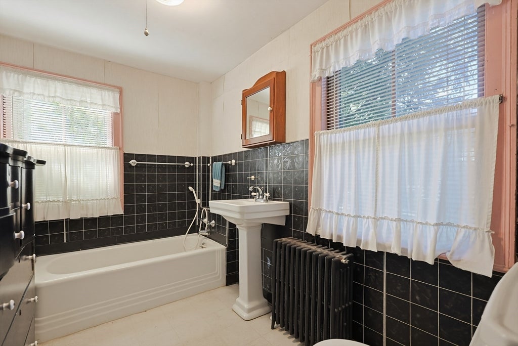 430 Pleasant St, Leominster, MA, 430 Pleasant St, Leominster, MA Photo #20