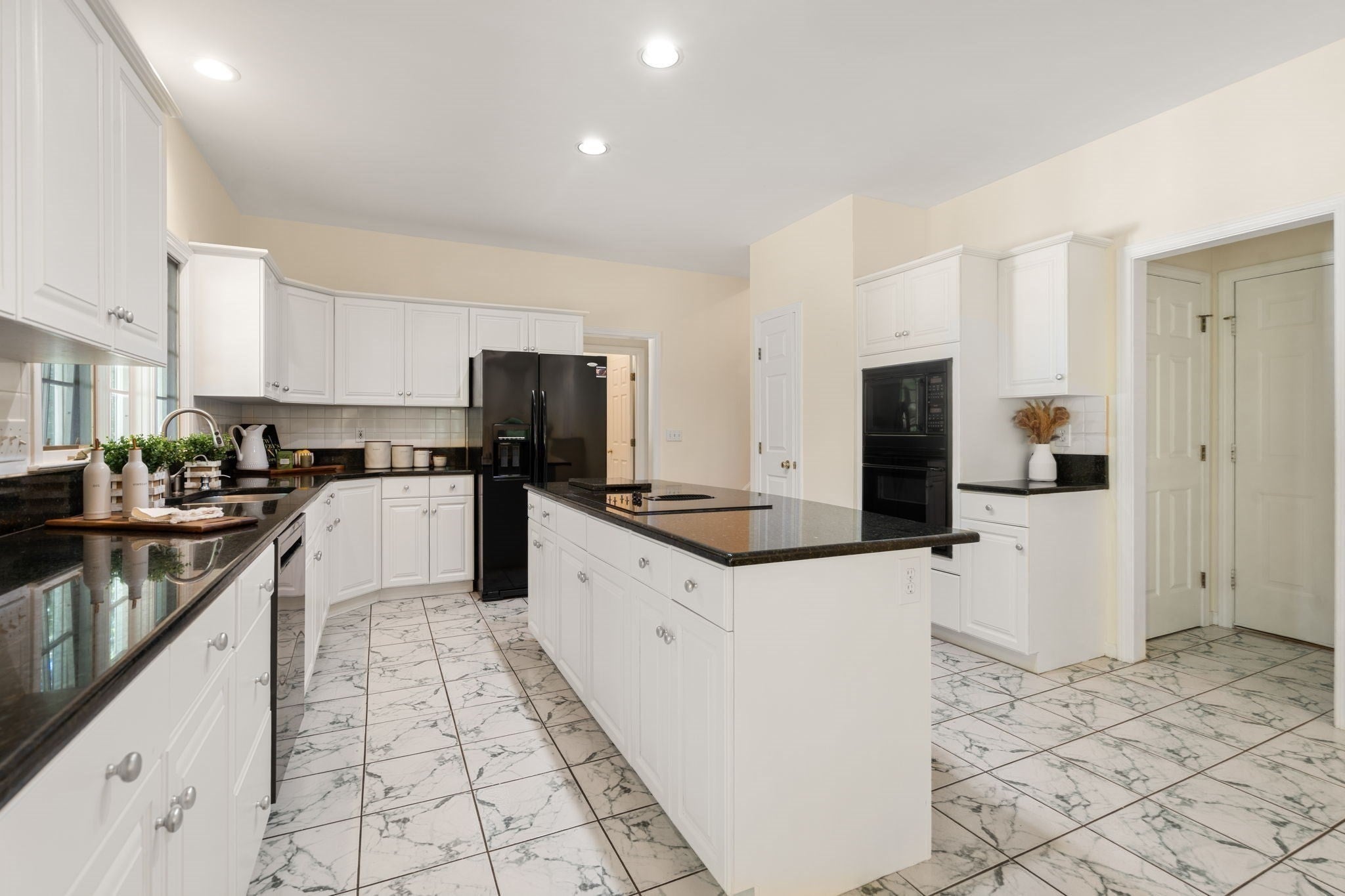 160 Stearns Rd, Marlborough, MA, 160 Stearns Rd, Marlborough, MA Photo #10