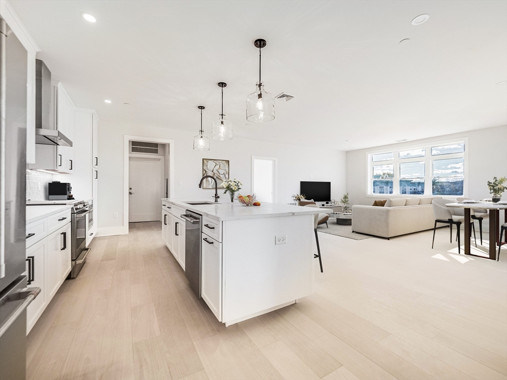 62 Foundry St 304