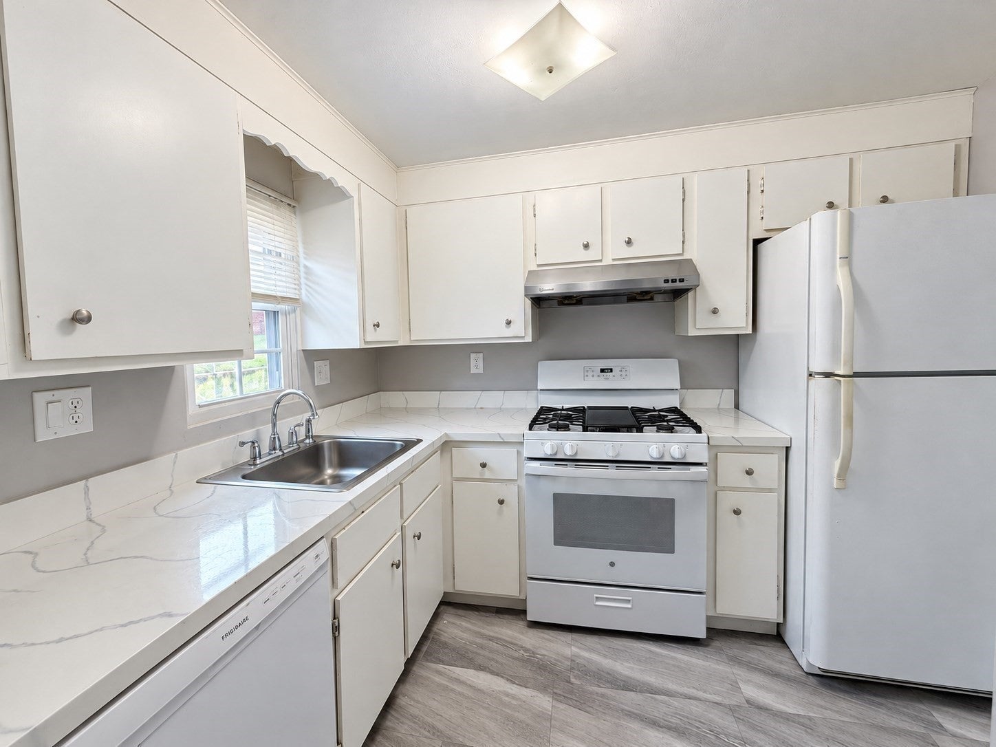 1271 Pawtucket Blvd #11, Lowell, MA Photo #7
