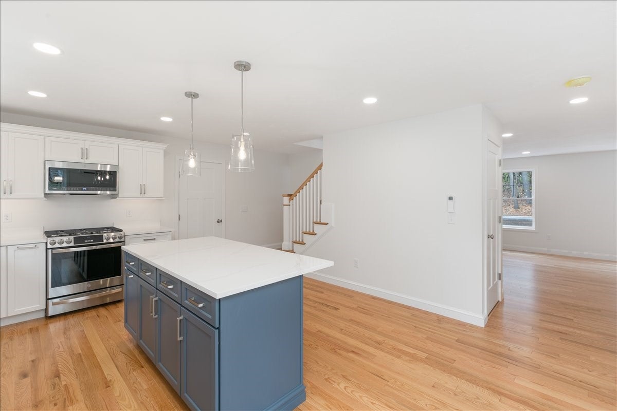 1152 Bridge St, Pelham, NH, 1152 Bridge St, Pelham, NH Photo #14