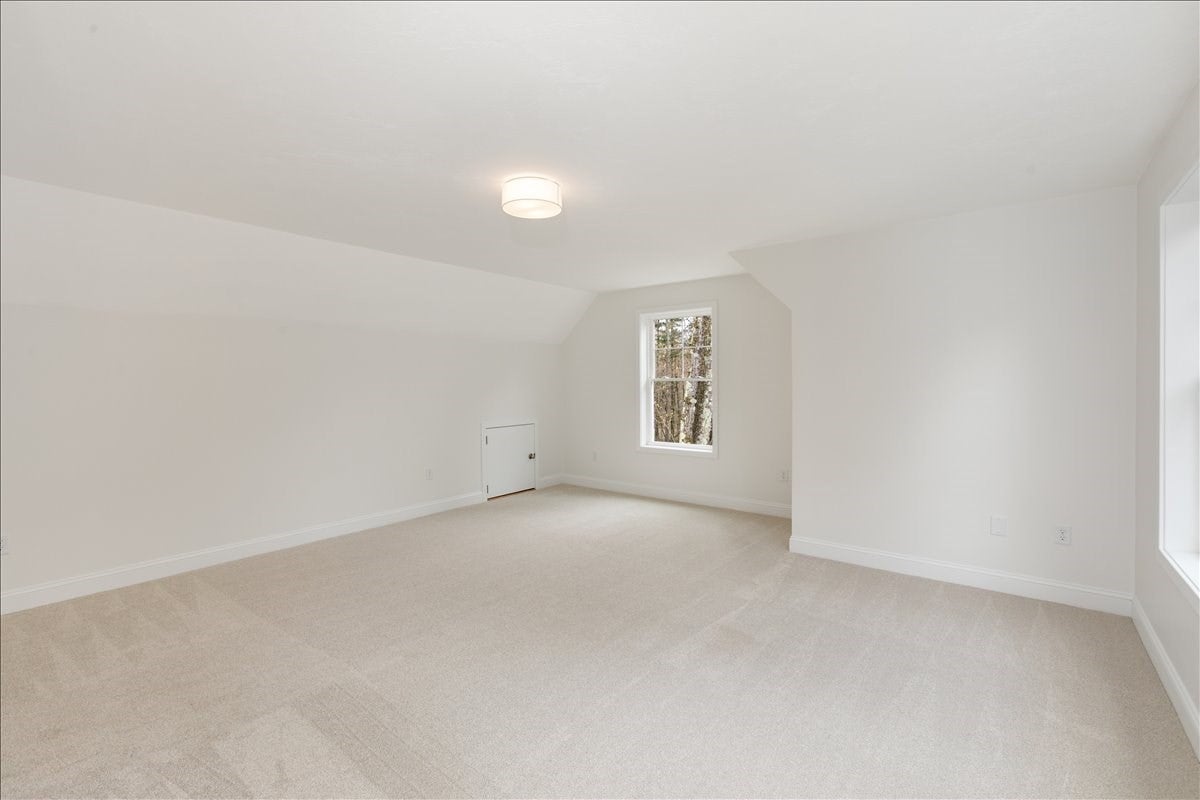 1152 Bridge St, Pelham, NH, 1152 Bridge St, Pelham, NH Photo #35