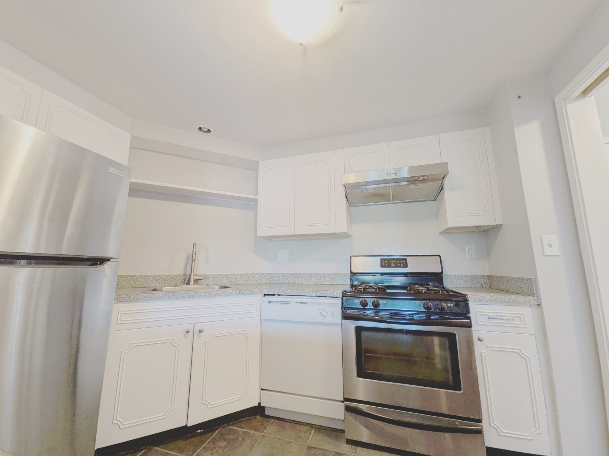 22 Chestnut Pl #306, Brookline, MA, 22 Chestnut Pl #306, Brookline, MA Photo #4