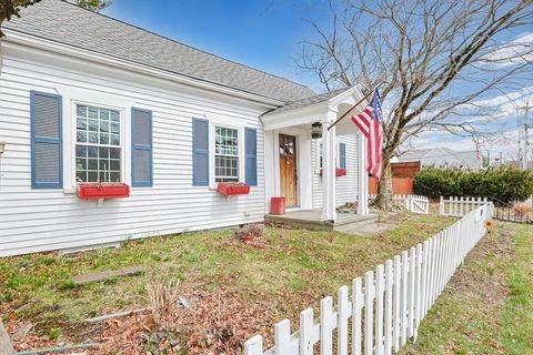 Photo of 260 State Road, Dartmouth, MA 02747 (MLS # 73515213)
