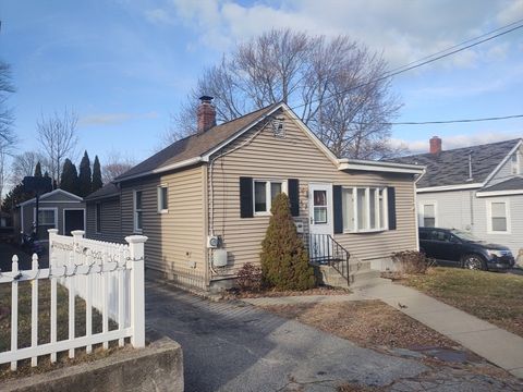 57 Vivian Ave Pawtucket RI 02860
