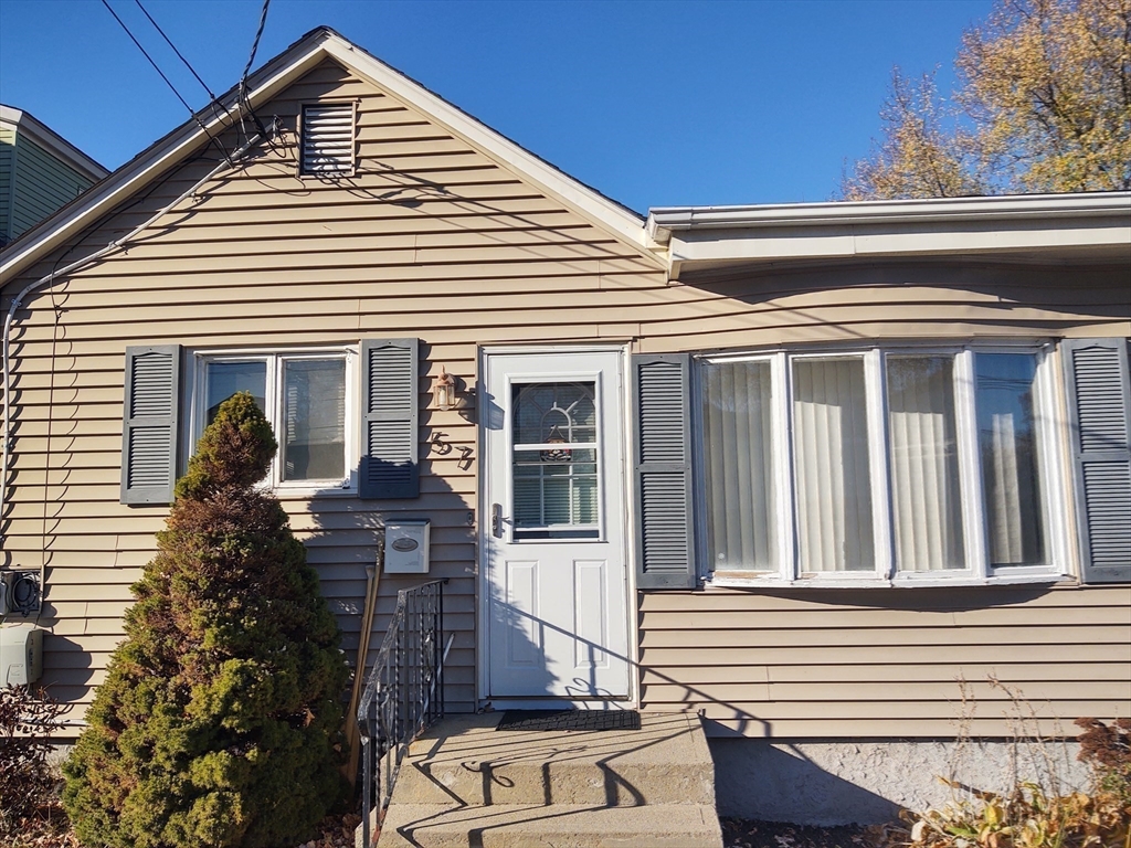57 Vivian Ave