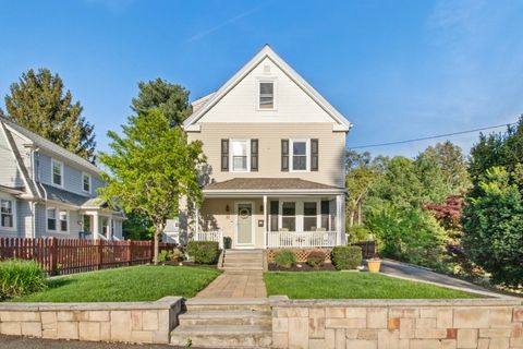 45 Moulton St, Newton, MA 02462 - #: 73373956