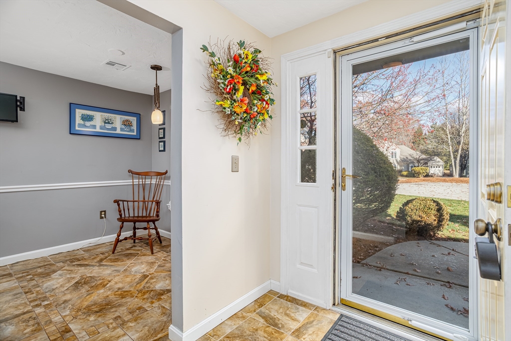 303 Ridgefield Cir C