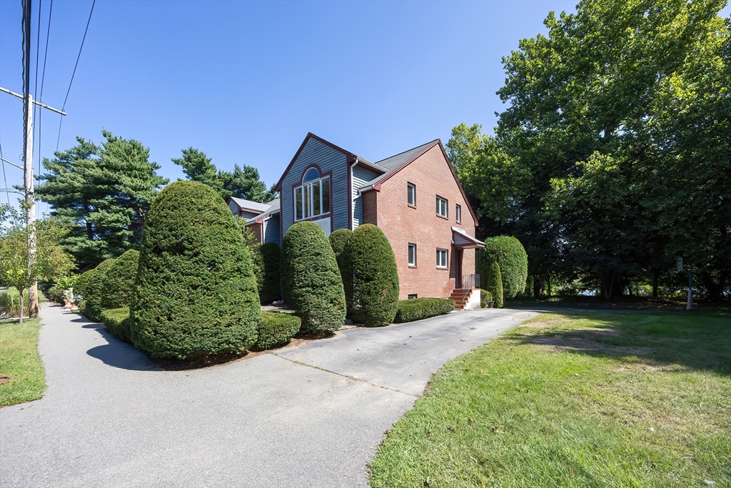 290 Central Ave