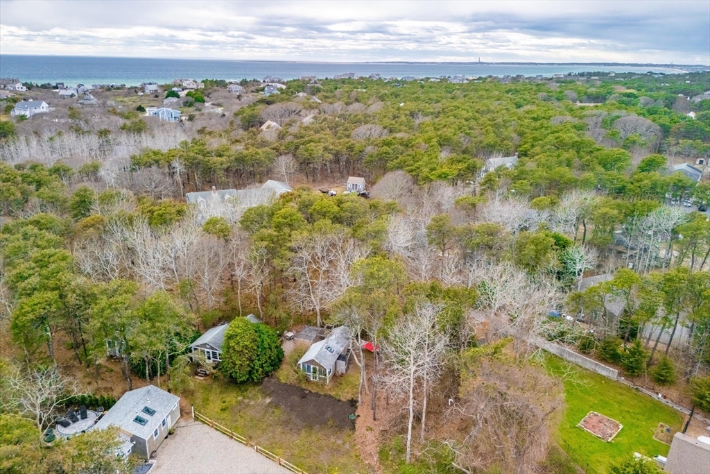 82 Shore Rd 9