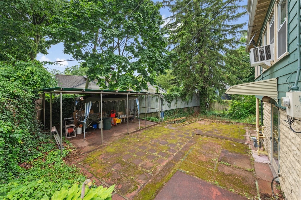 200 E Border Rd