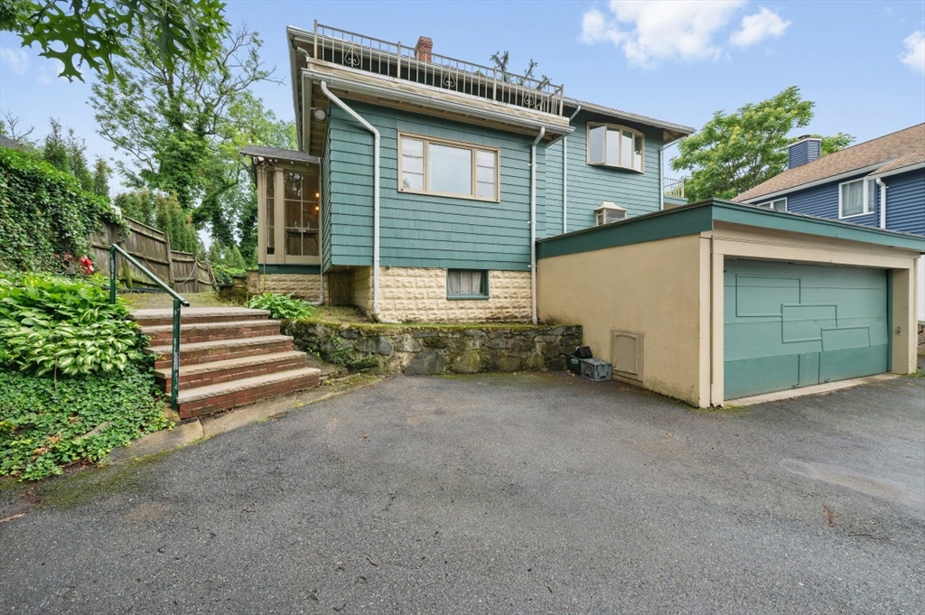 200 E Border Rd