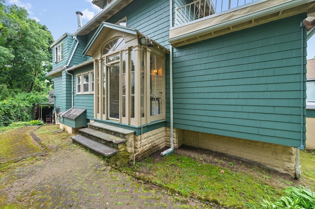 200 E Border Rd