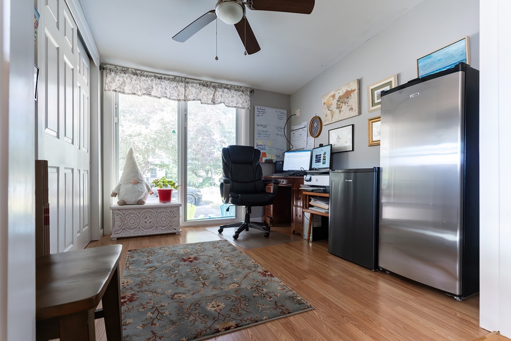 Plainville, Massachusetts 02762, United States, 2 Bedrooms Bedrooms, ,1 BathroomBathrooms,Residential,Active,224413