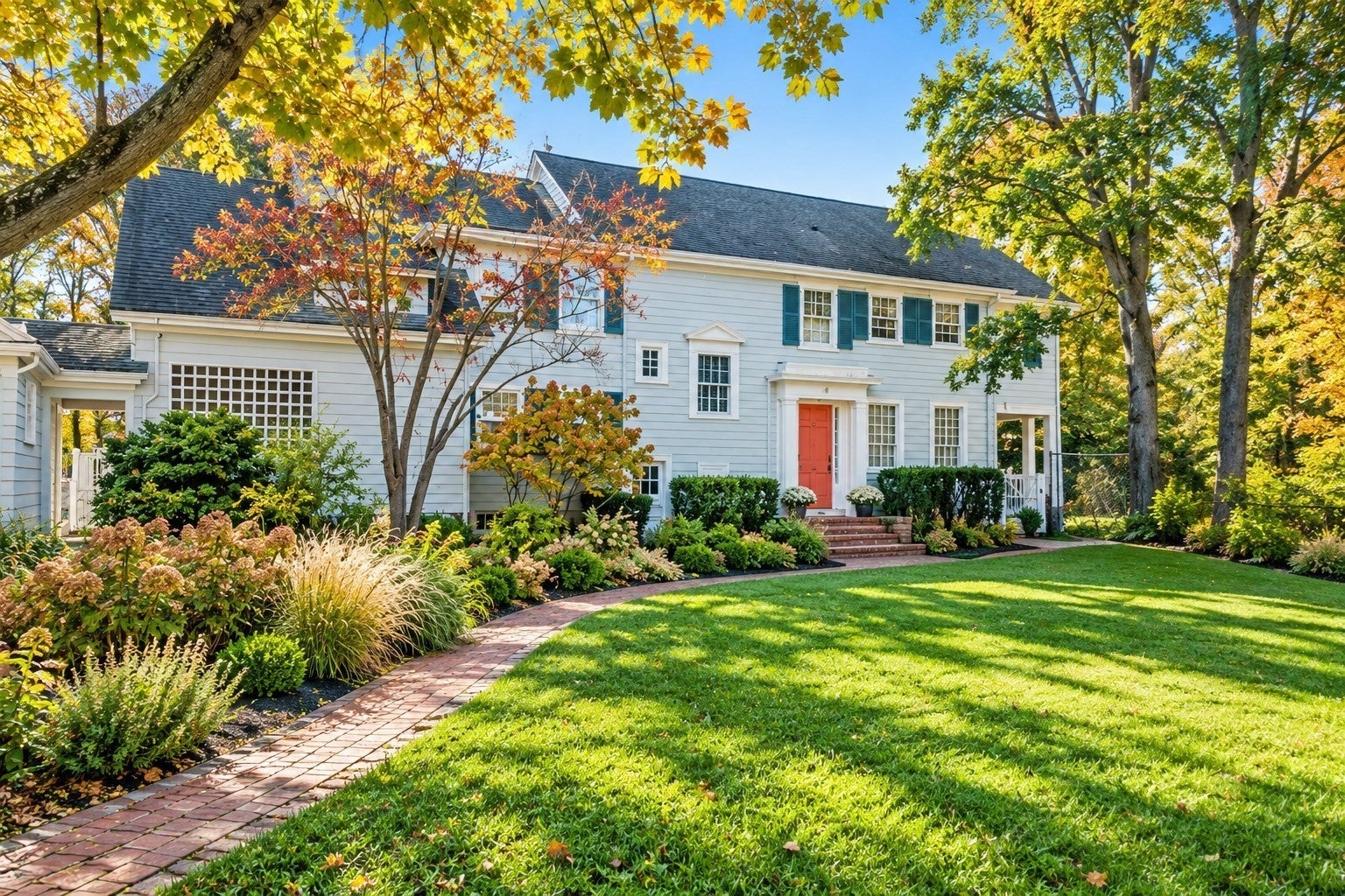 Photo of 10 Orchard Road, Gloucester, MA