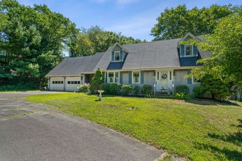 5 Green Street Berkley MA 02779