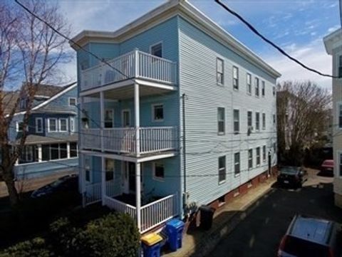 25 Seafoam Ave 1 Winthrop MA 02152
