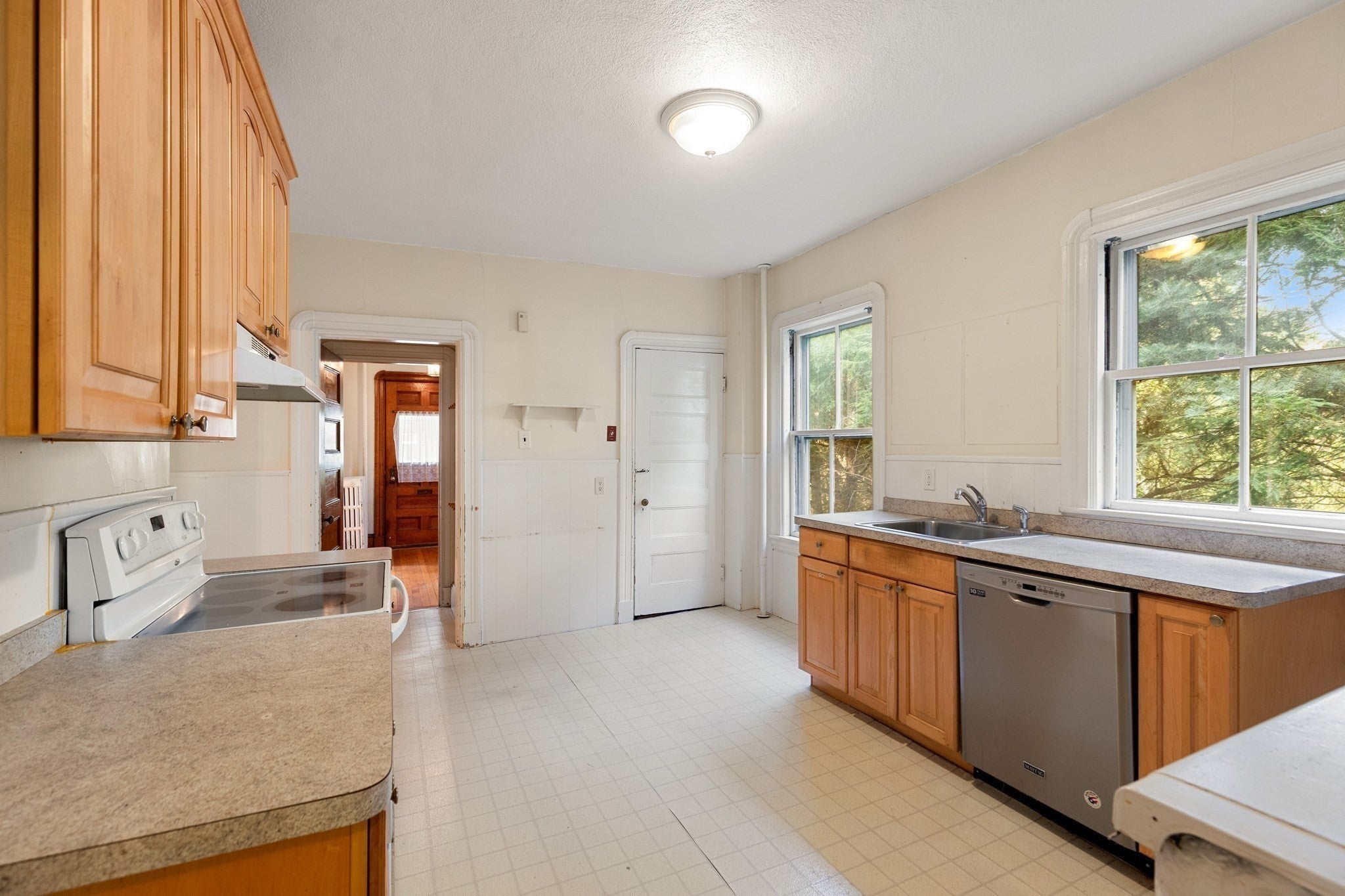 84-86 Bartlett Ave, Arlington, MA, 84-86 Bartlett Ave, Arlington, MA Photo #25