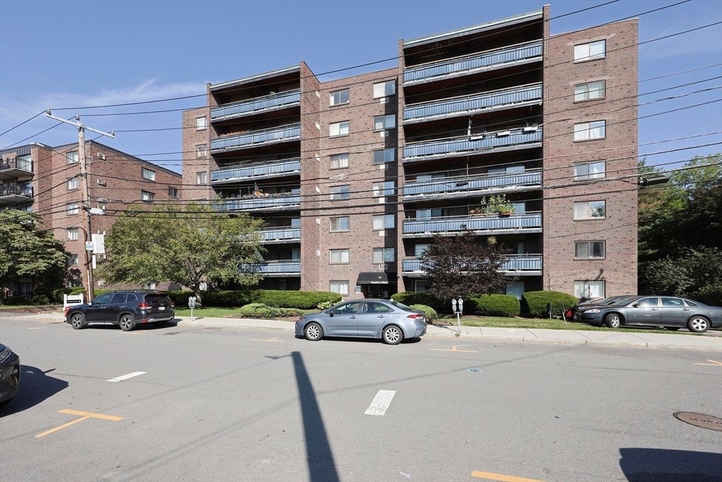 32 Whites AVE #E212, Watertown, MA Photo #23
