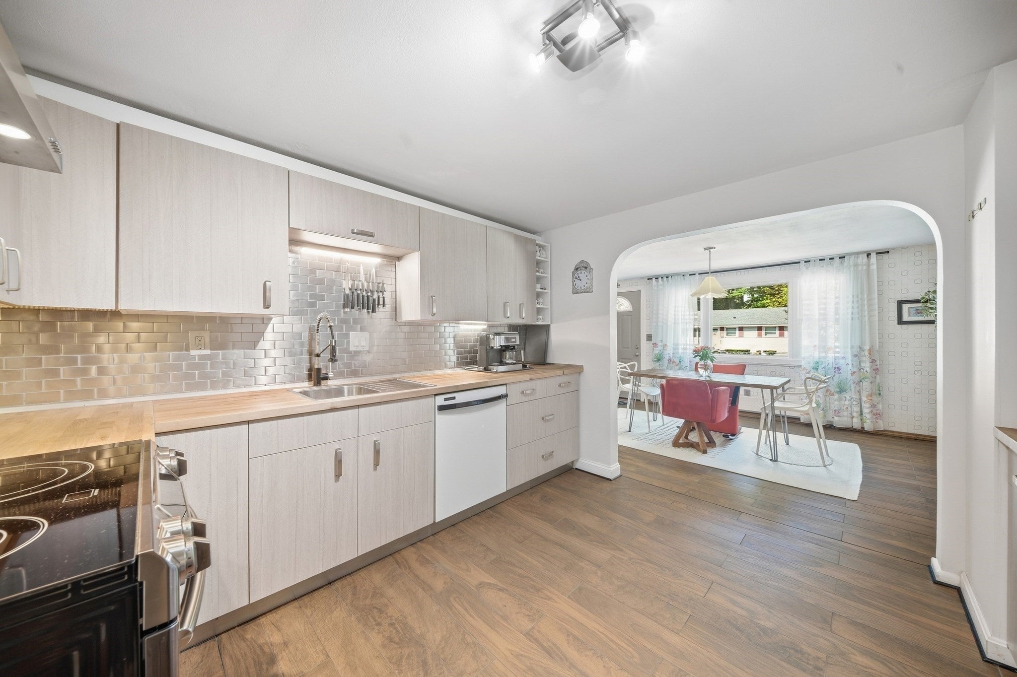 8 Revere Rd, Tewksbury, MA, 8 Revere Rd, Tewksbury, MA Photo #6