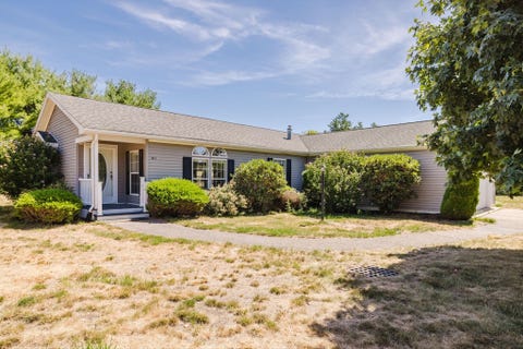 Photo of 2602 Green St, Middleboro, MA 02346 (MLS # 73545248)