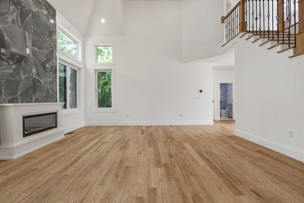 130 Zoar Ave
