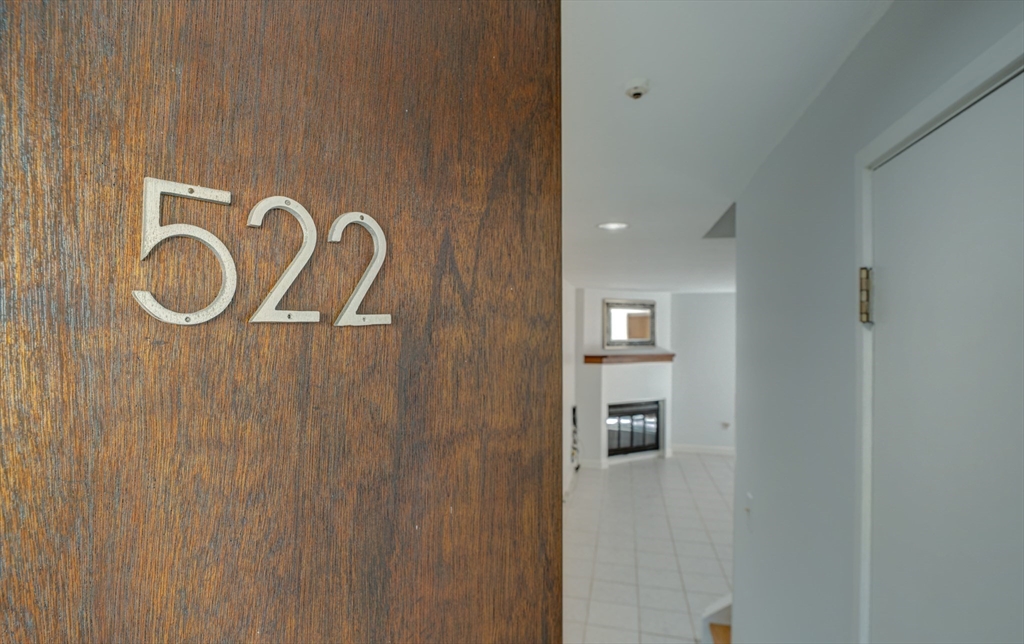 522 Tumbling Hawk 522