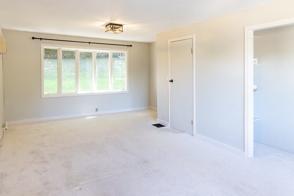 24 Belvidere Rd, Haverhill, MA, 24 Belvidere Rd, Haverhill, MA Photo #14