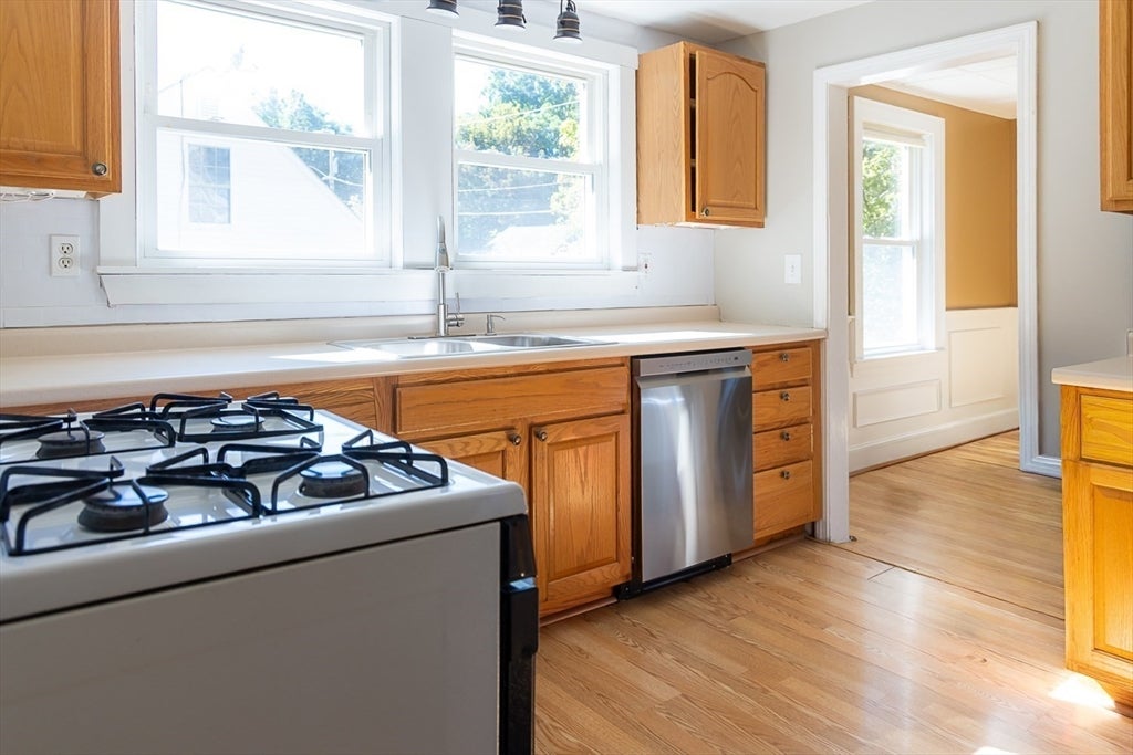 24 Belvidere Rd, Haverhill, MA, 24 Belvidere Rd, Haverhill, MA Photo #6