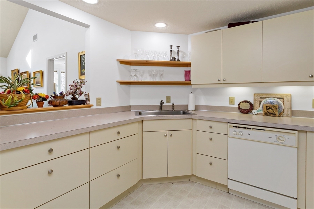 1207 Heatherwood 1207