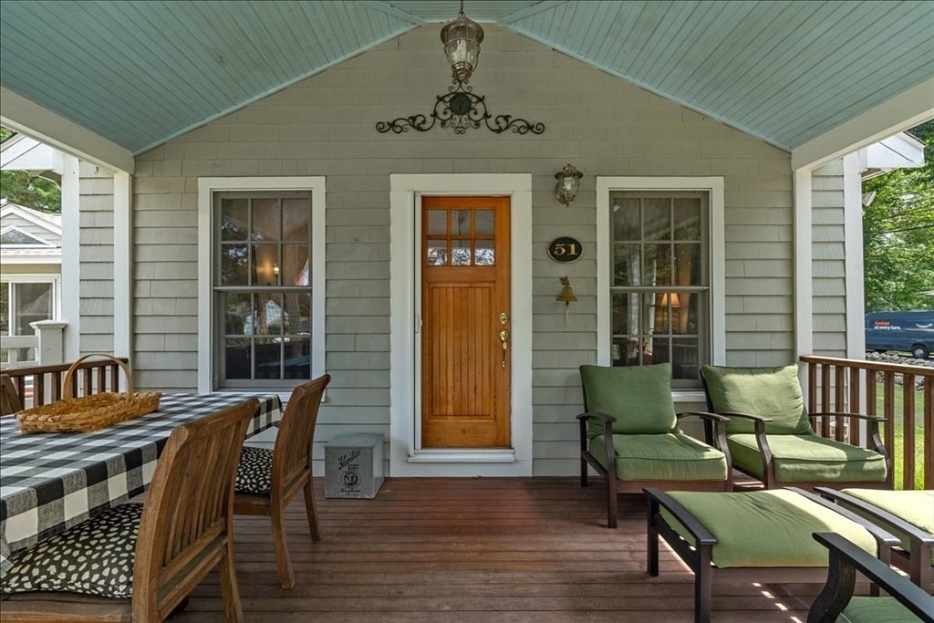 51 Edgar Rd