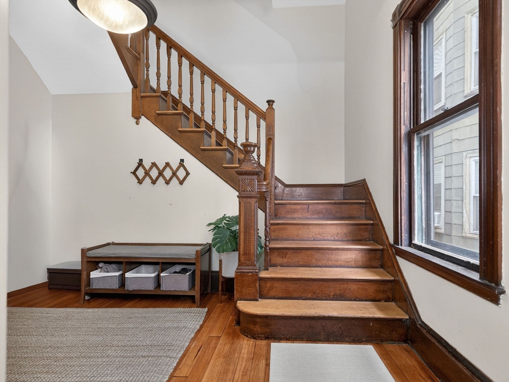 25 Danforth St 3