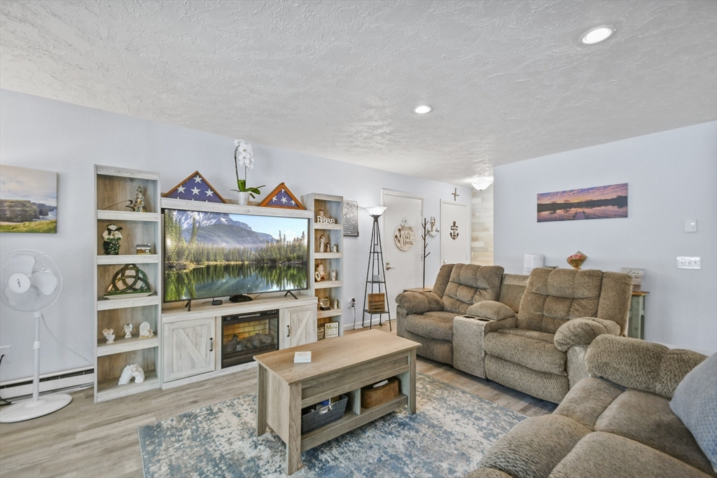 19 Eaglehead Terrace 4