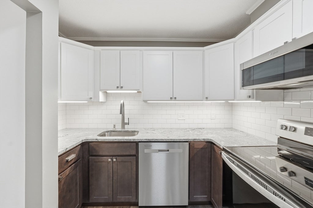 17 Thayer Pond Dr #17-5, Oxford, MA, 17 Thayer Pond Dr #17-5, Oxford, MA Photo #8