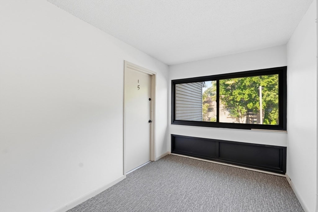 17 Thayer Pond Dr #17-5, Oxford, MA, 17 Thayer Pond Dr #17-5, Oxford, MA Photo #22