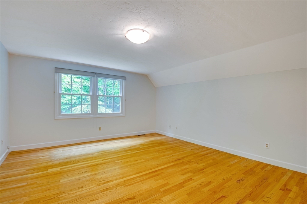 Dover, Massachusetts 02030, United States, 4 Bedrooms Bedrooms, ,4 BathroomsBathrooms,Residential,Active,127592