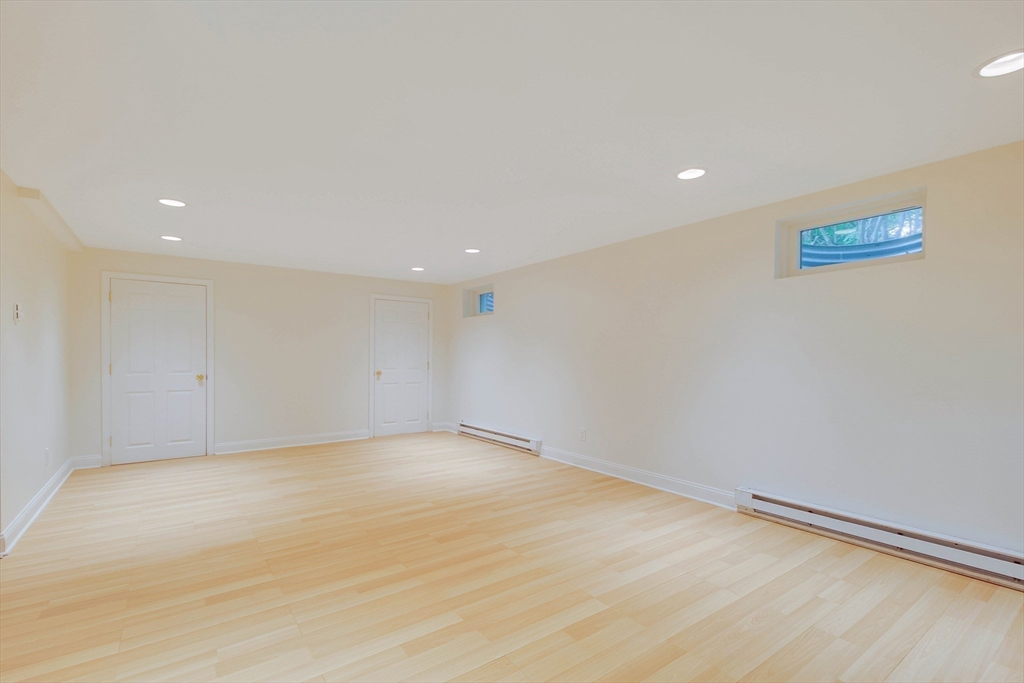 Dover, Massachusetts 02030, United States, 4 Bedrooms Bedrooms, ,4 BathroomsBathrooms,Residential,Active,127592